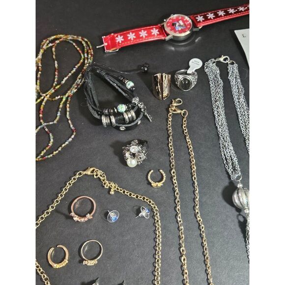 Jewelry - Wearable jewelry lot / bundle